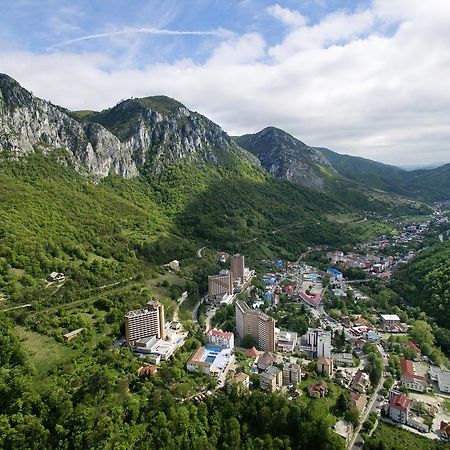 فندق Băile Herculaneفي  Sara'S Sons المظهر الخارجي الصورة